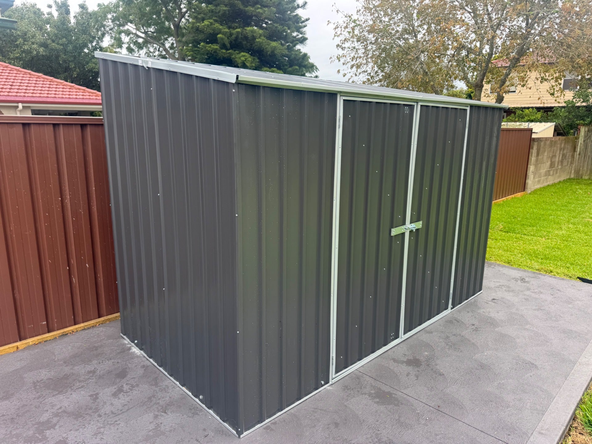 3.0m x 1.52m x 1.8-2.06 Double hinged door in Monument INSTALL WITHIN 7 DAYS with H4 timberbase option